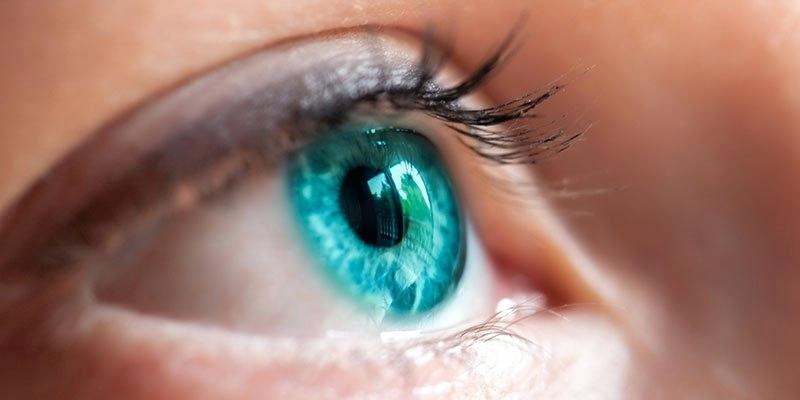 Quais os cuidados necessários ao usar lentes coloridas?